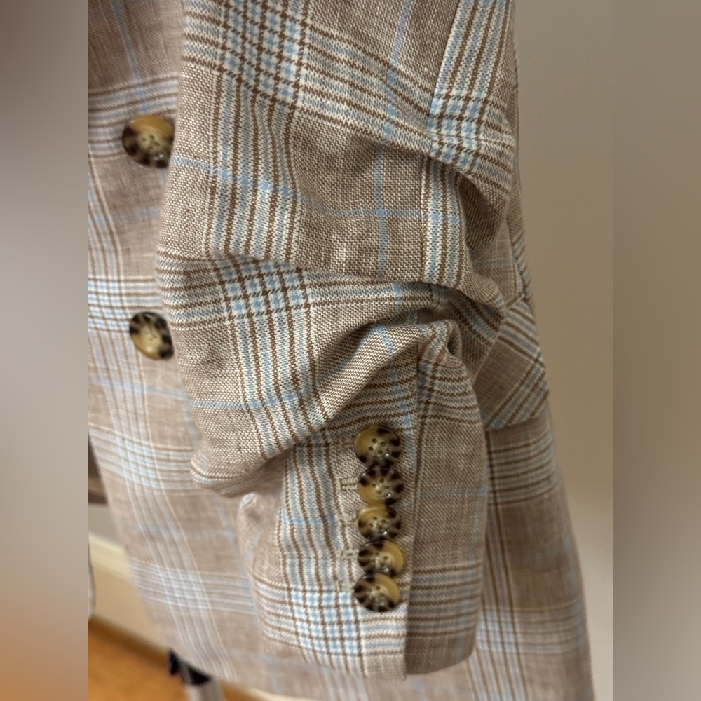 Veronica Beard Beige Plaid Double-Breasted Blazer - Picture 6 of 10